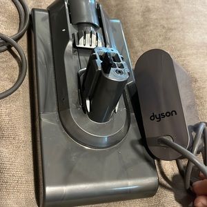 Dyson extra battery for vacuum